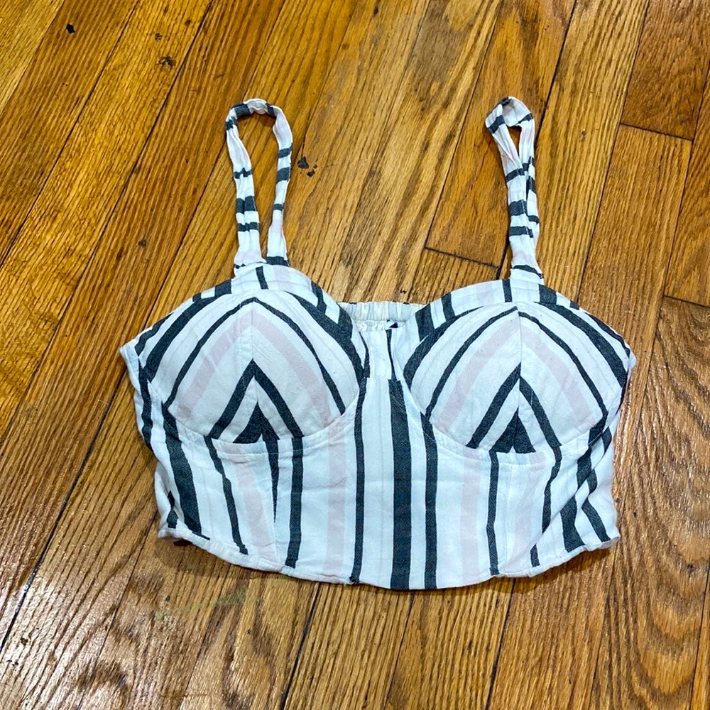 American Eagle crop top sz S
